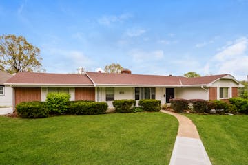 3631 S FOREST AVE INDEPENDENCE, MO 64052